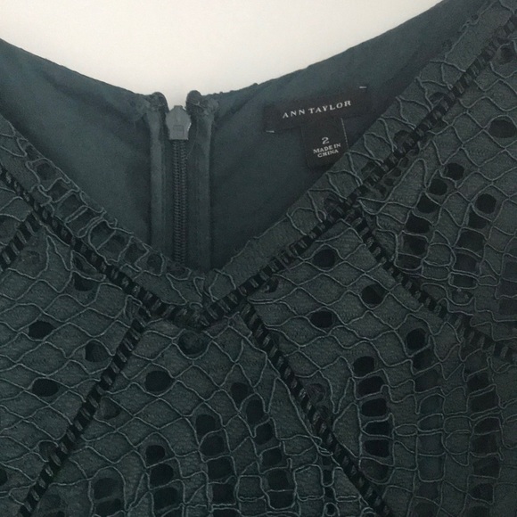 Ann Taylor lace cocktail dress size 2 - Picture 2 of 2